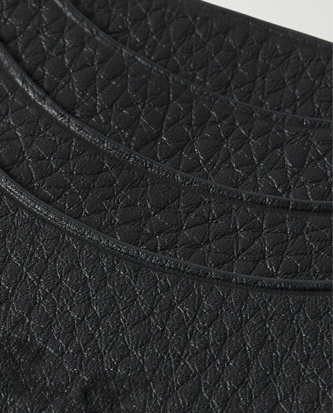 Portefeuille ASTRID en cuir pleine fleur texturé - Noir