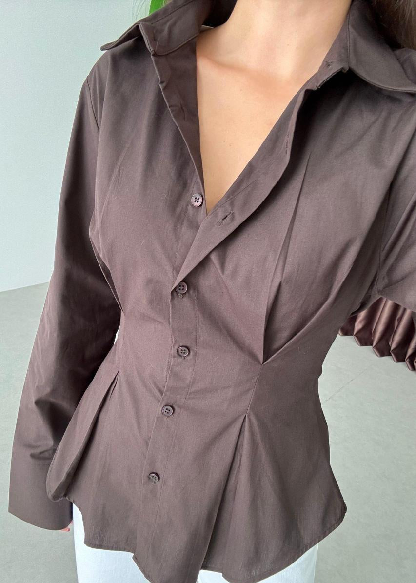 Chemise chocolat femme
Chemise ajustée élégante marron
Chemise cintrée femme tendance
Mode scandinave élégance
Vêtements femme Stockholm.ma
Basique chic femme marron
Chemise business femme couleur
Style minimaliste chic
Tendance mode automne hiver
AIO mode femme
Chemise manches longues marron
Stockholm mode élégance
Haut femme sophistiqué