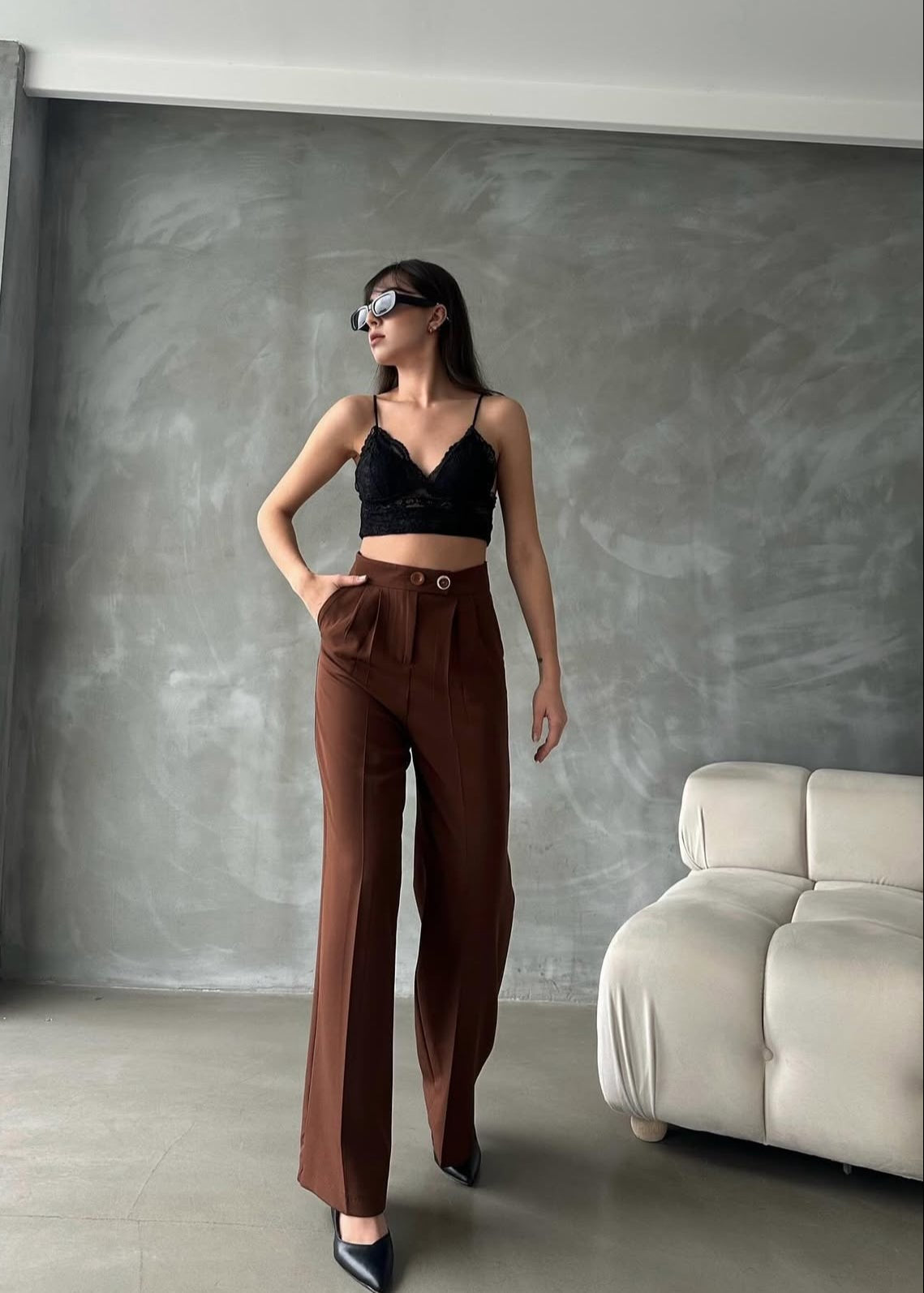 Pantalon RODEN en tissu - Marron chocolat