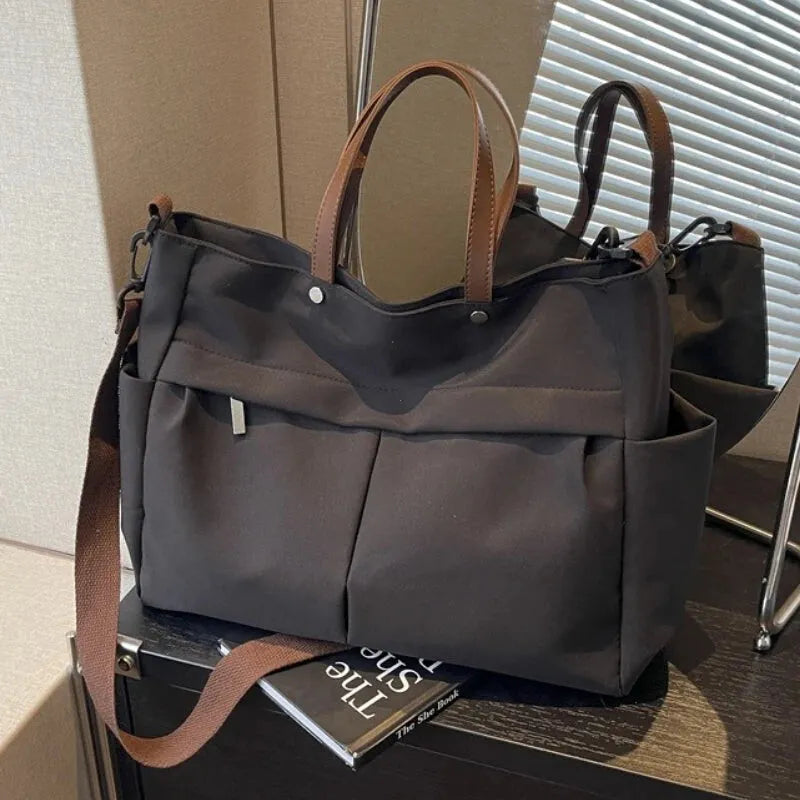 Grand sac à main cabas de cours multipoches à bandoulière en nylon Maëlys